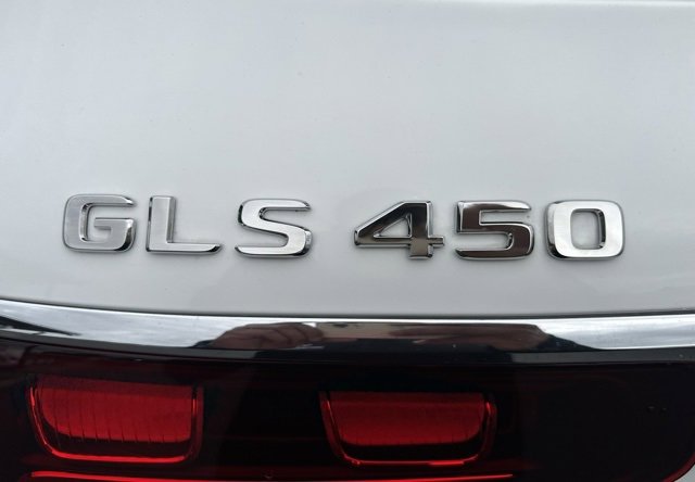 Used 2025 Mercedes-Benz GLS 450 GLS 450 image 9