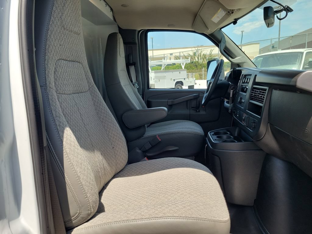 New 2026 Chevrolet Express 3500 w/ Power Convenience Package RWD image 12