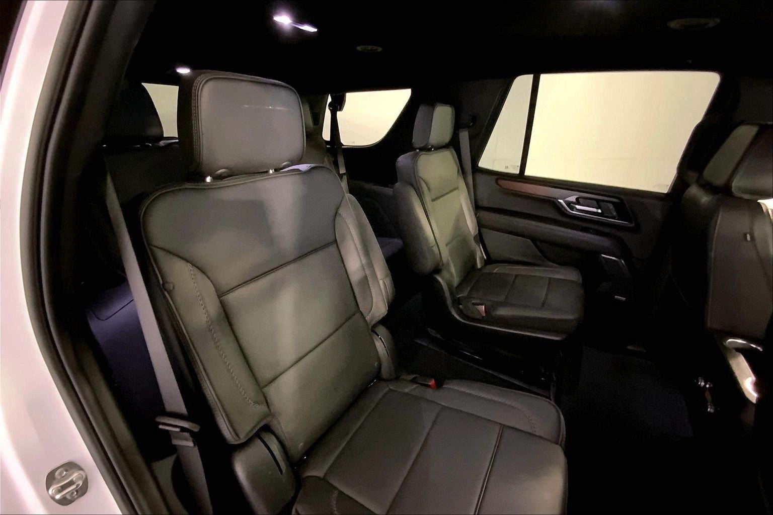 Used 2025 GMC Yukon Denali AWD/4WD image 23