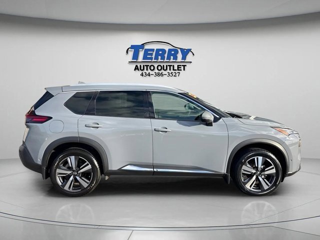 Used 2023 Nissan Rogue SL w/ SL Premium Package image 1