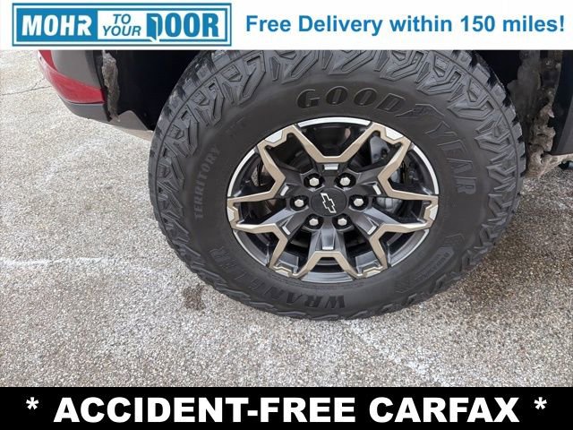 Used 2023 Chevrolet Colorado ZR2 w/ ZR2 Convenience Package III image 9