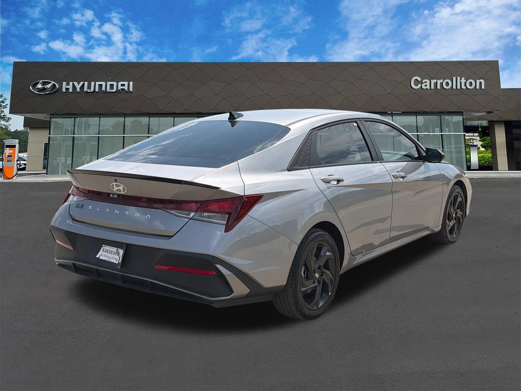 Certified 2026 Hyundai Elantra Sport FWD image 5