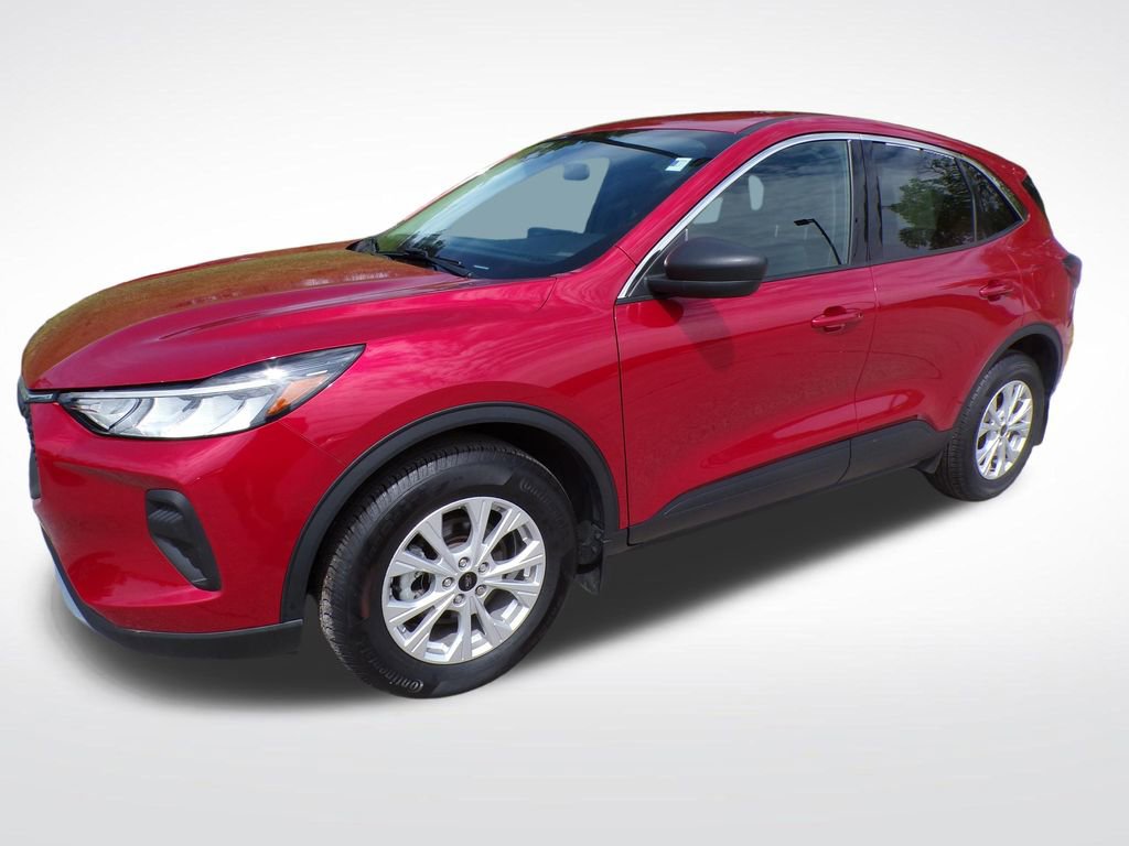 Used 2023 Ford Escape Active w/ Tech Pack #1 AWD/4WD image 2