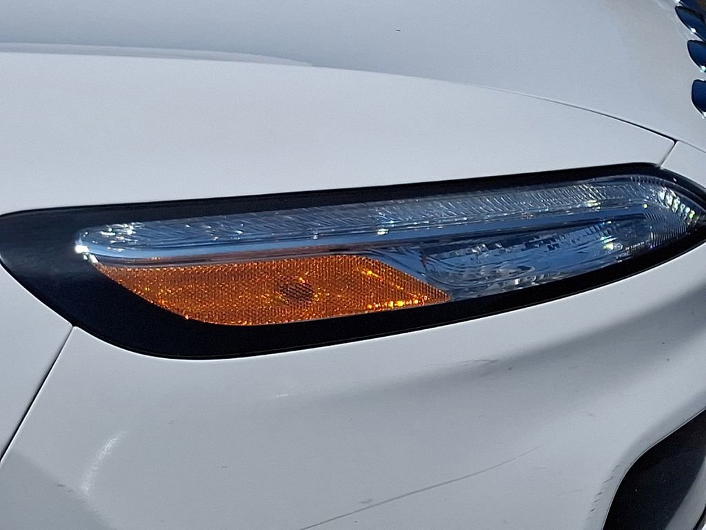 Used 2018 Jeep Cherokee Limited AWD/4WD image 9