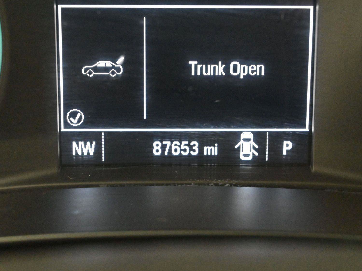 Used 2023 Chevrolet Malibu LS image 19