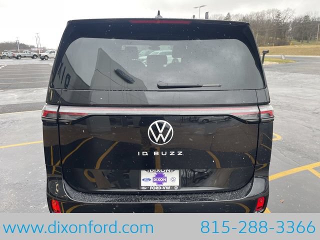 Used 2025 Volkswagen ID. Buzz Pro S RWD image 7