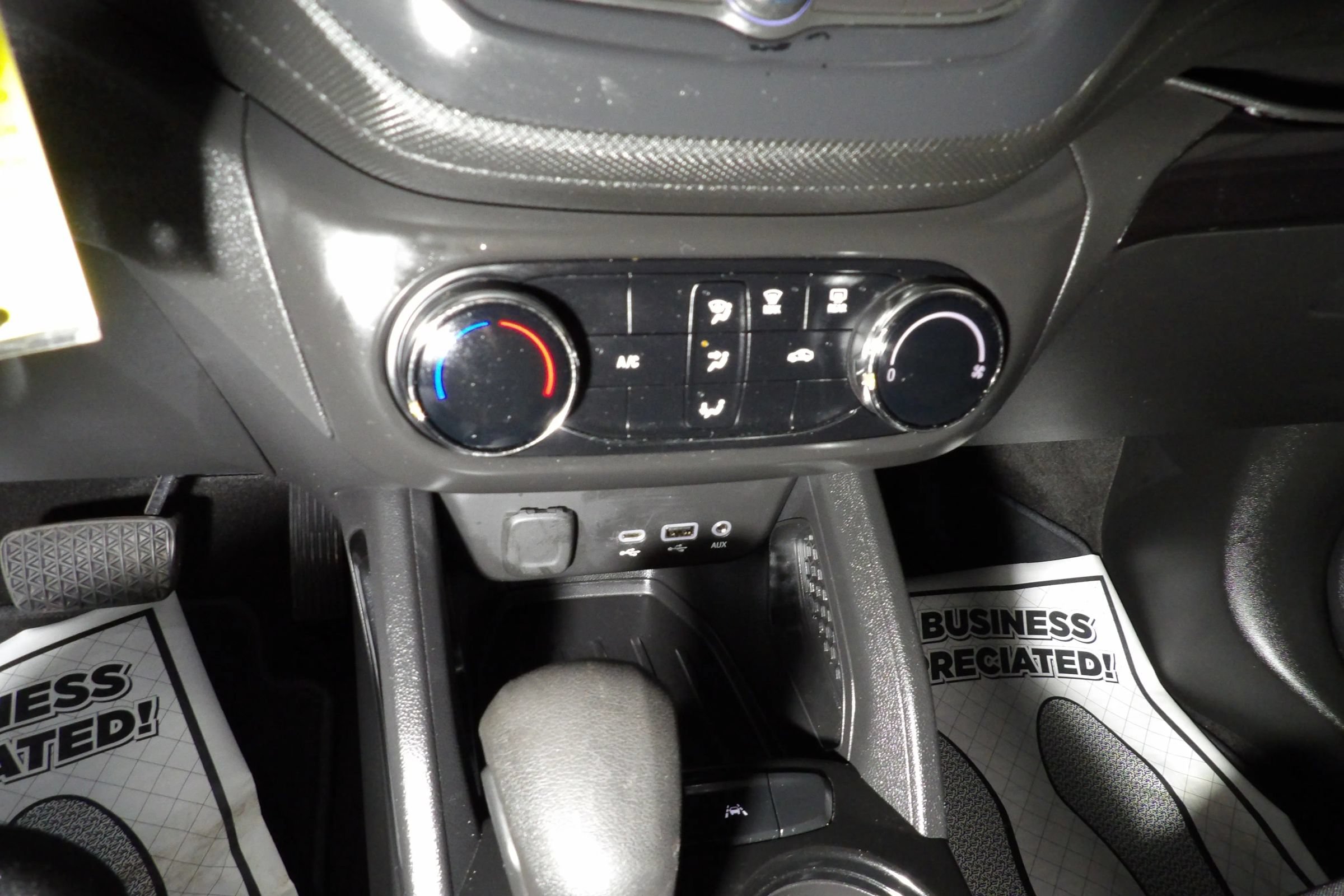 Used 2023 Chevrolet TrailBlazer LS FWD image 13