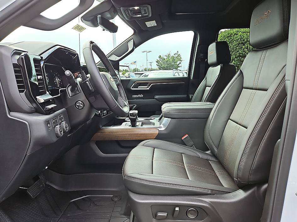 New 2026 Chevrolet Silverado 1500 High Country AWD/4WD image 10