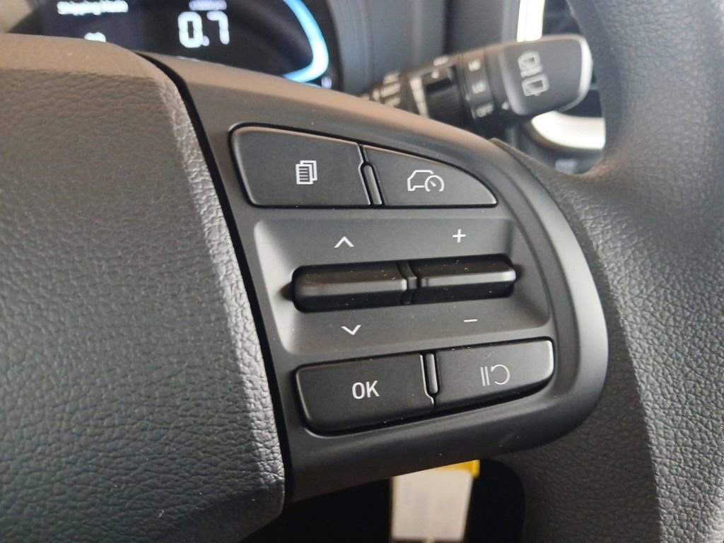 New 2026 Hyundai Venue SE FWD image 18