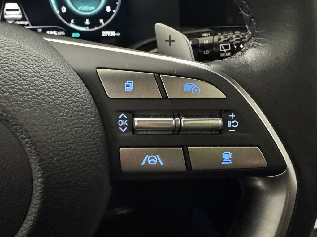 Used 2023 Hyundai Palisade Calligraphy image 23