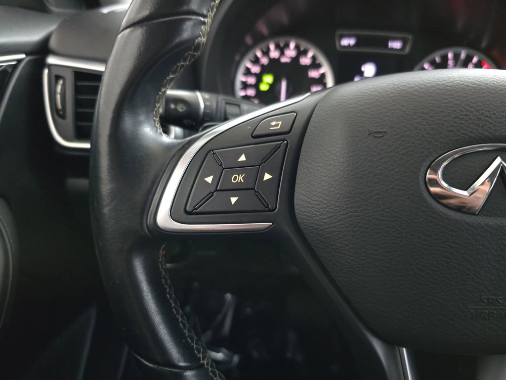 Used 2017 INFINITI QX30 AWD image 19