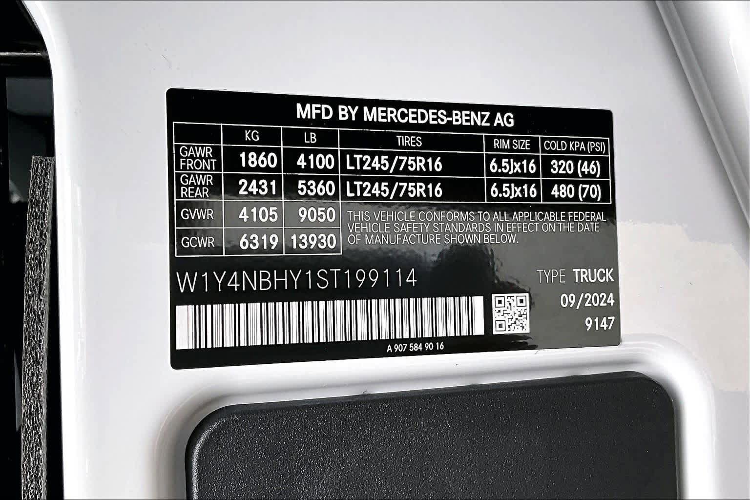 New 2025 Mercedes-Benz Sprinter 2500 image 16