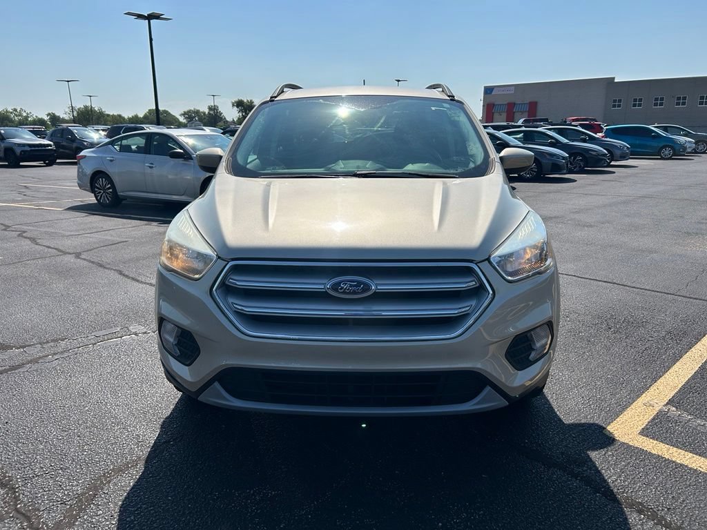 Used 2018 Ford Escape SE w/ SE Sync 3 Package AWD/4WD image 4