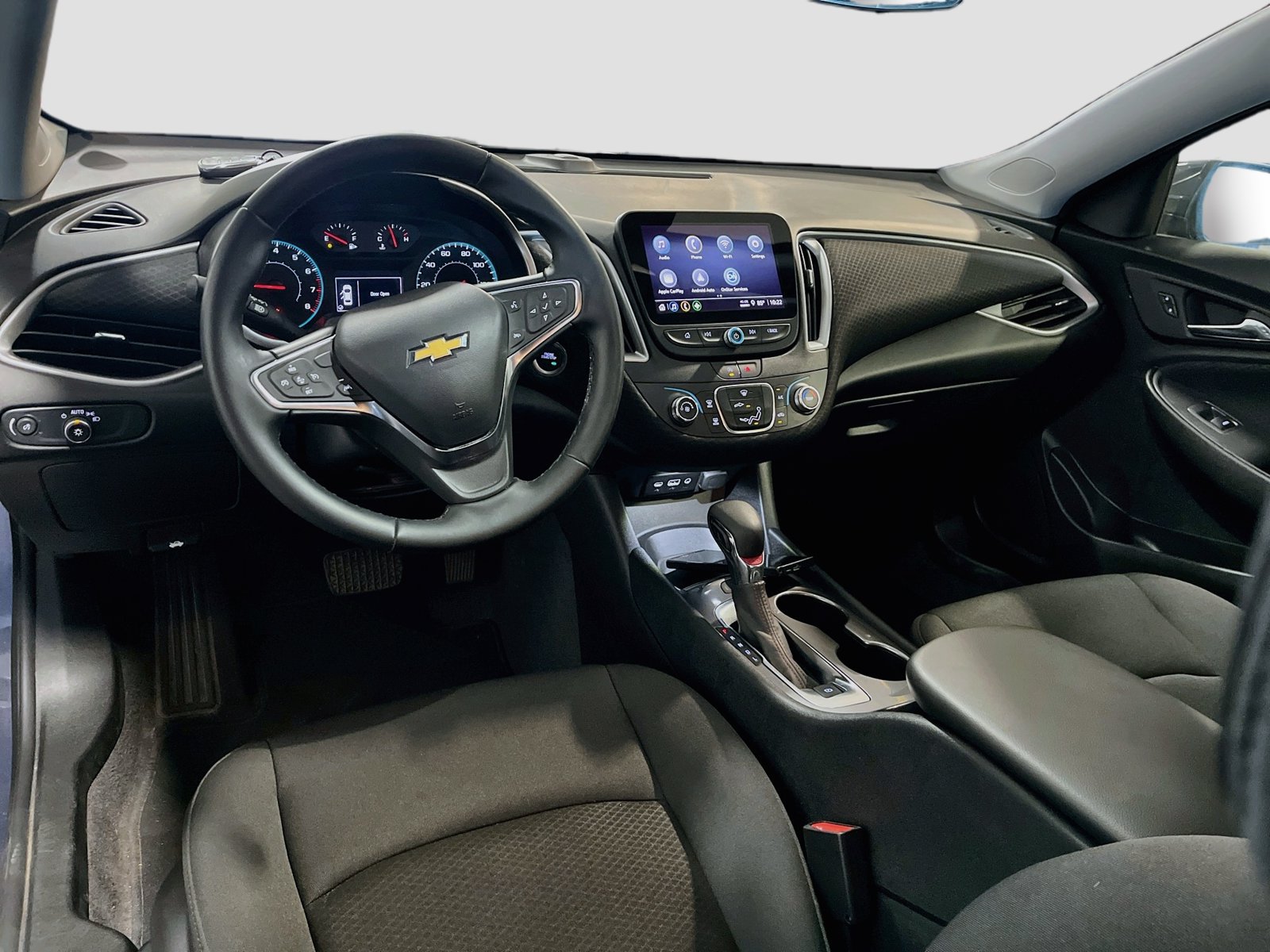Used 2025 Chevrolet Malibu RS FWD image 22
