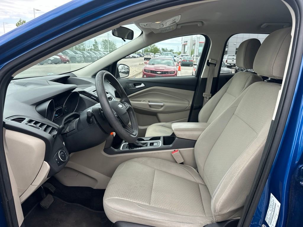 Used 2017 Ford Escape SE AWD/4WD image 15