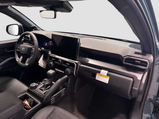 New 2025 Toyota 4Runner TRD Off-Road Premium AWD/4WD image 24