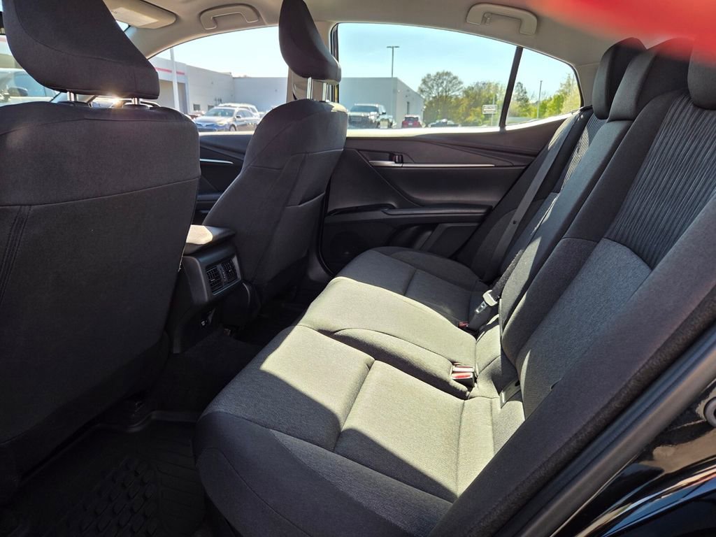 Certified 2025 Toyota Camry LE FWD image 5
