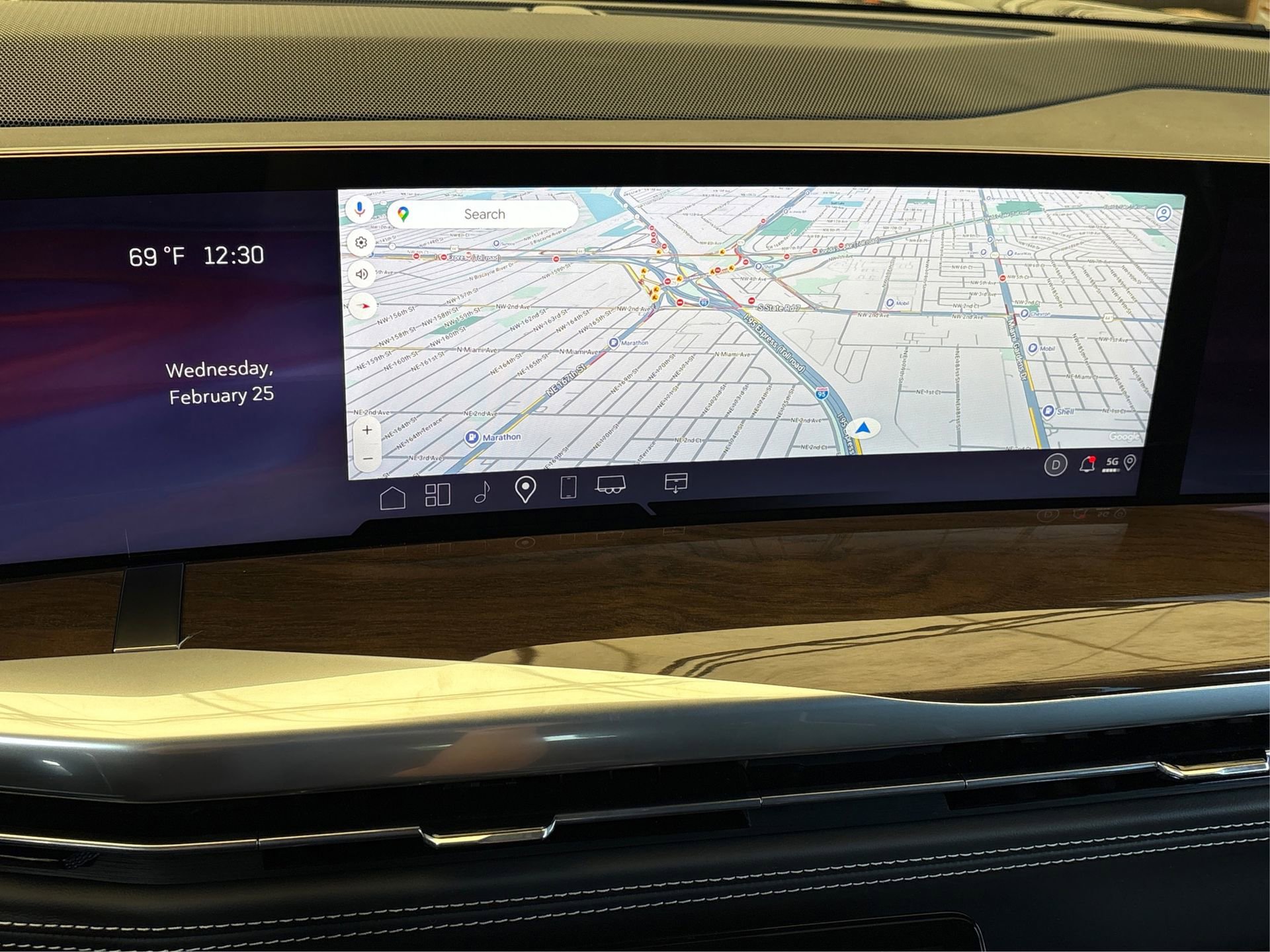 New 2026 Cadillac Escalade ESV Platinum Sport w/ LPO, ONYX Package image 25