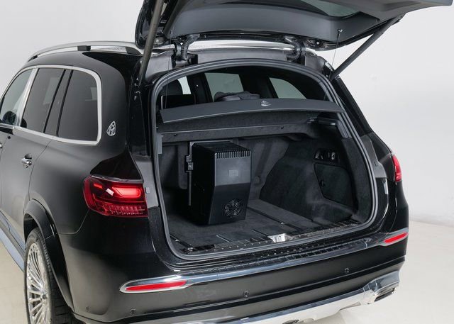 Used 2024 Mercedes-Benz Maybach GLS 600 4MATIC image 38