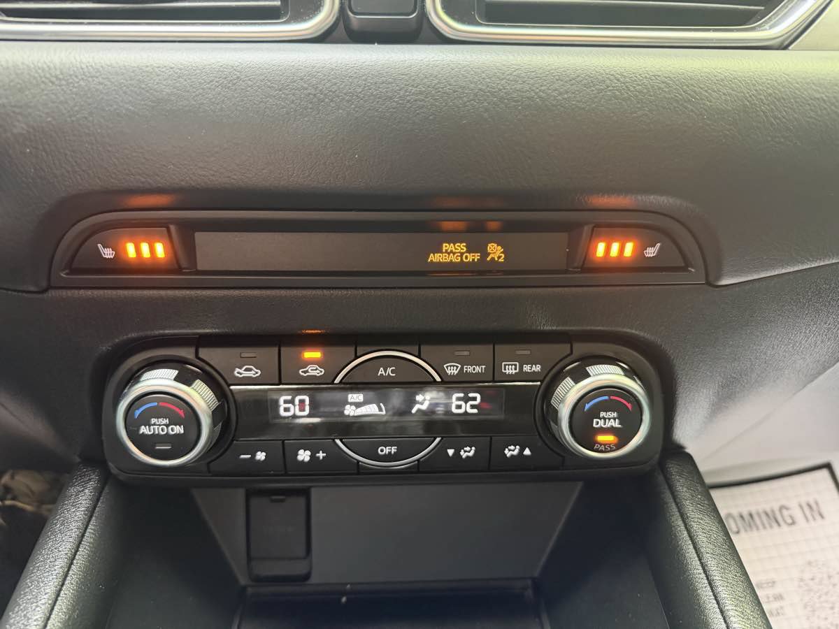 Used 2018 MAZDA CX-5 Touring w/ Preferred Equipment Package AWD/4WD image 19