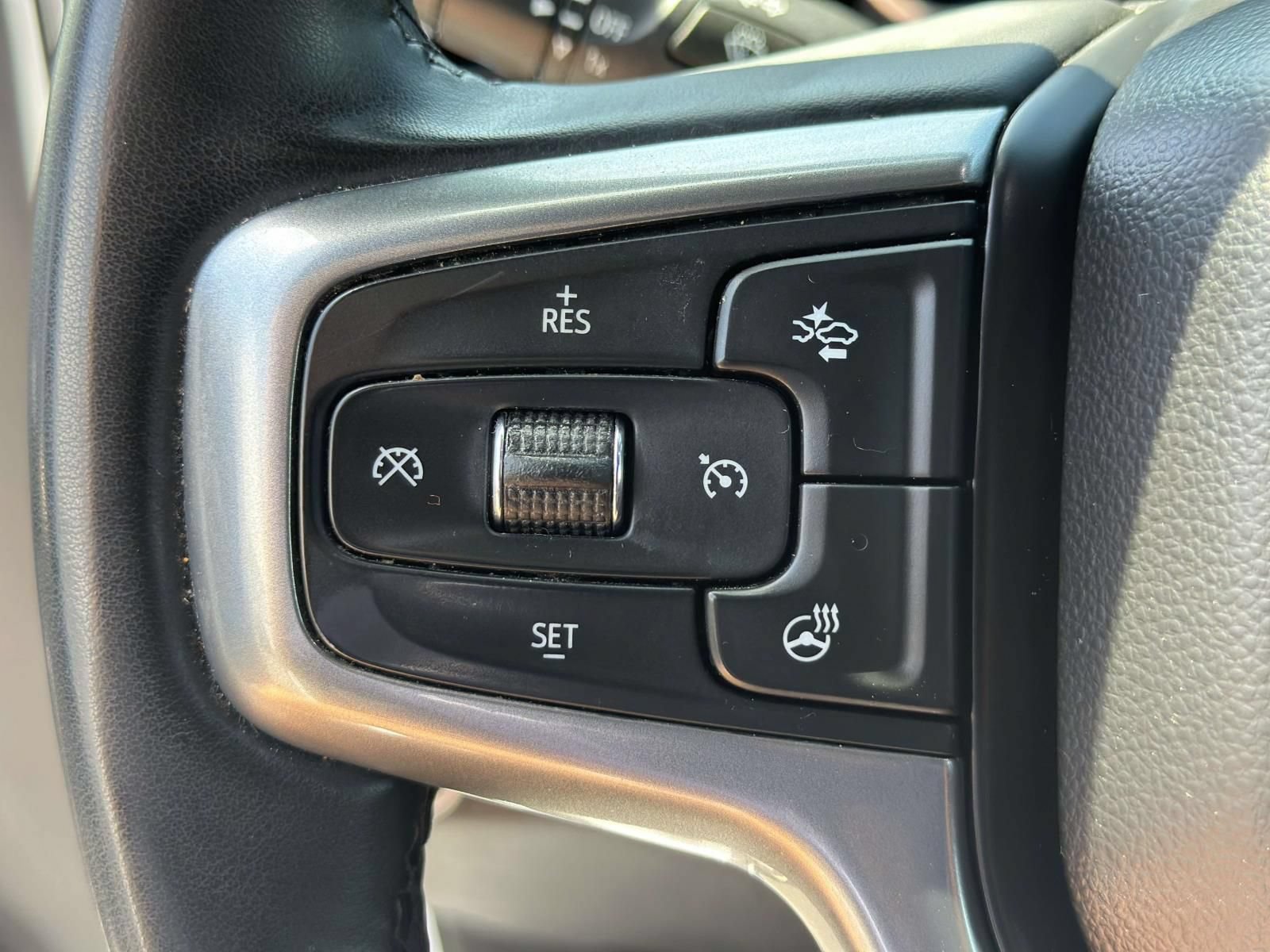Used 2025 Chevrolet Silverado 2500 LT w/ Convenience Package AWD/4WD image 17