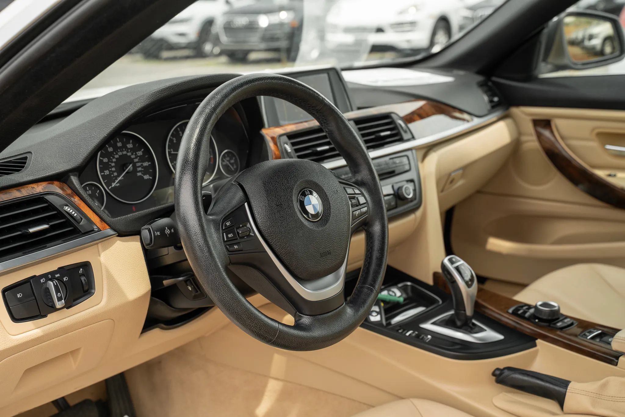 Used 2014 BMW 428i xDrive Convertible AWD/4WD image 17