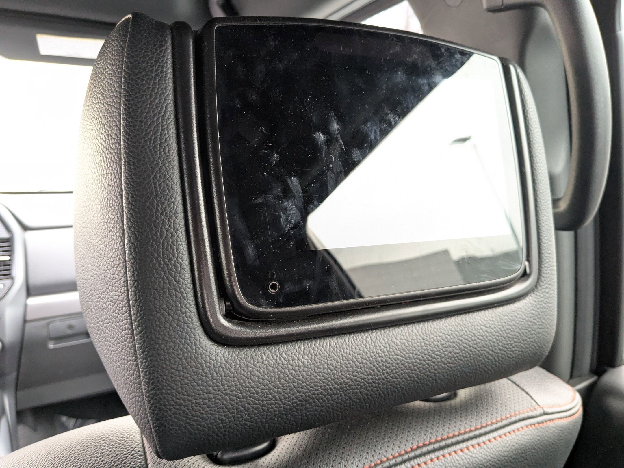 Used 2021 Nissan Titan PRO-4X w/ Pro-4x Convenience Package image 35