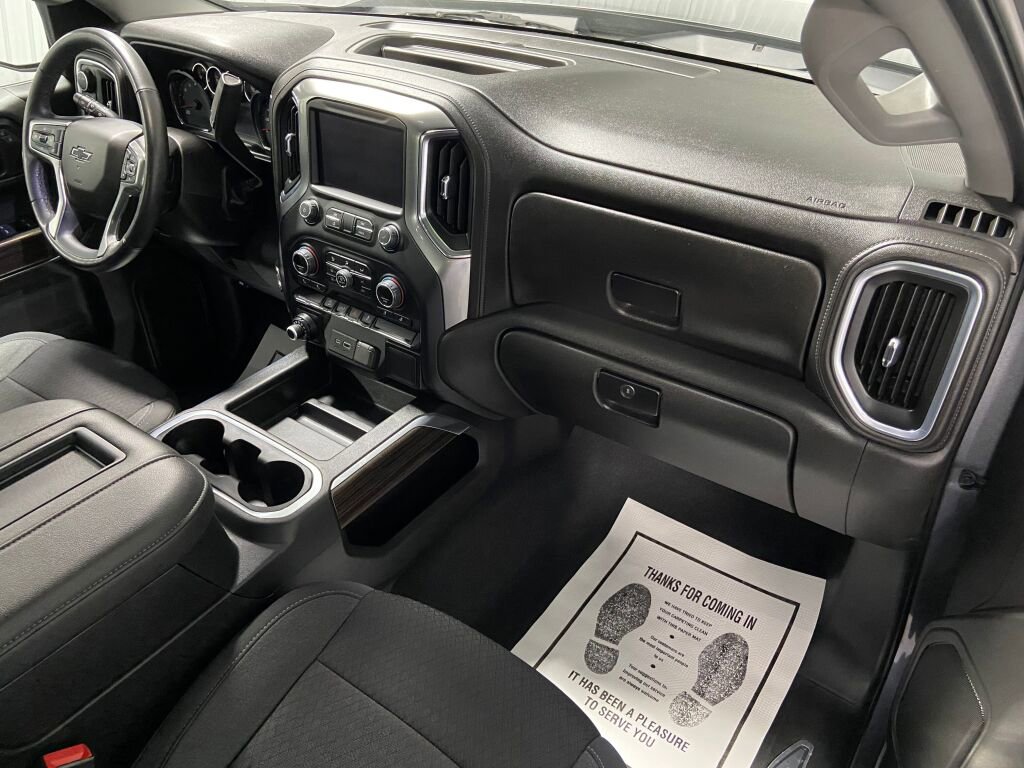 Used 2022 Chevrolet Silverado 1500 LT Trail Boss w/ LPO, Dark Essentials Package image 3