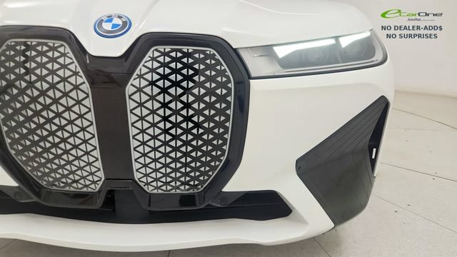 Used 2023 BMW iX xDrive50 w/ Sport Package AWD/4WD image 25