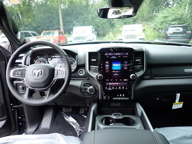 New 2027 RAM 1500 4x4 Crew Cab image 15
