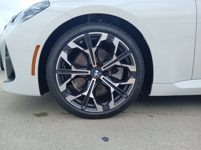 New 2025 BMW 230i Coupe w/ M Sport Package RWD image 5