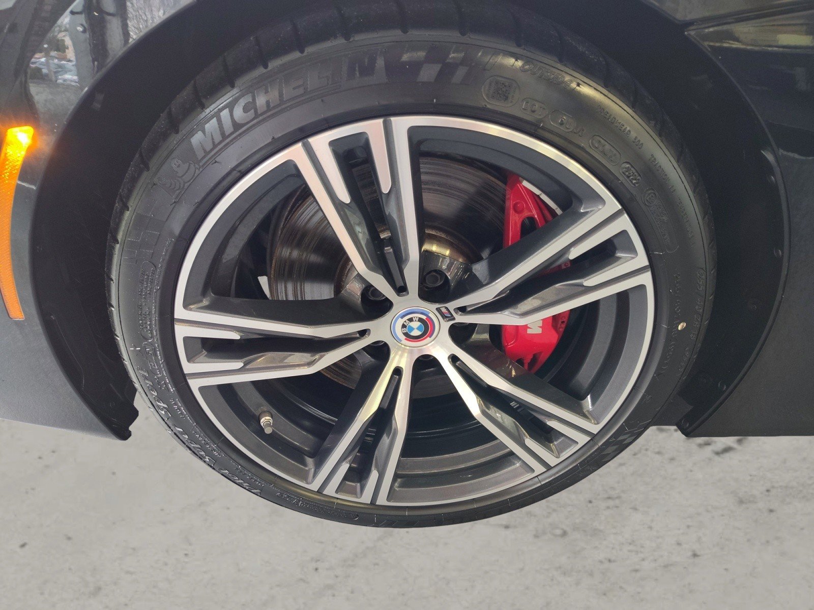 Used 2022 BMW Z4 M40i w/ Premium Package image 10