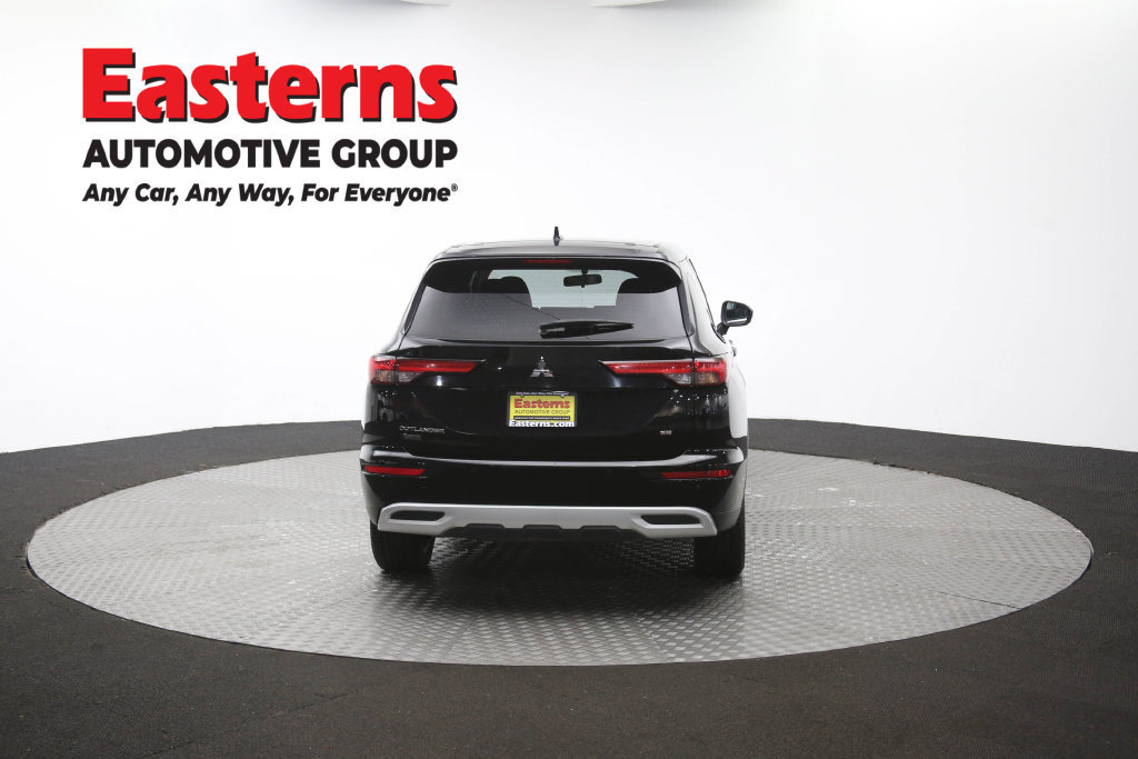 Used 2024 Mitsubishi Outlander SE FWD image 40
