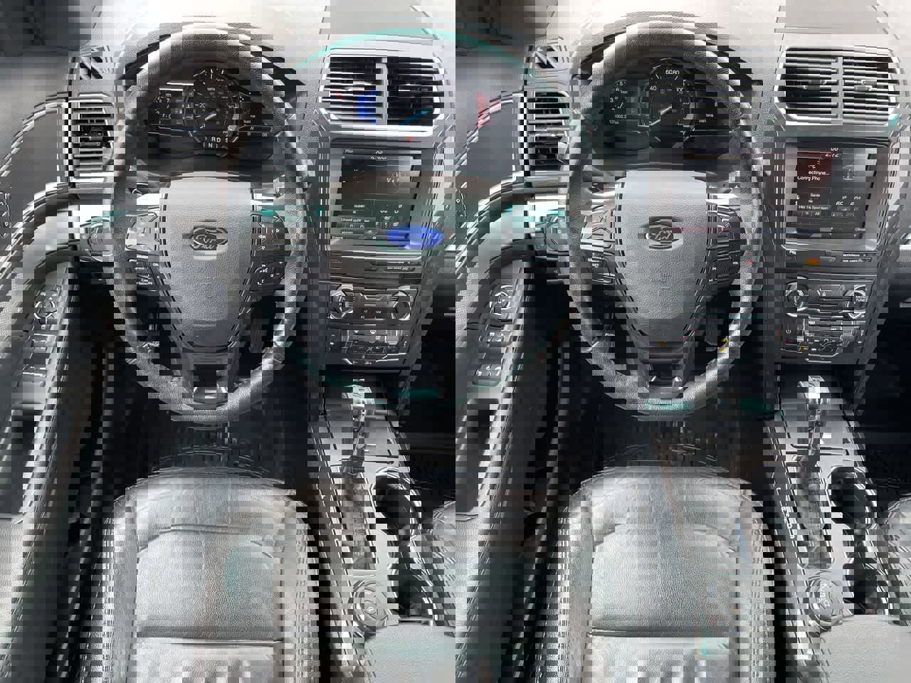 Used 2016 Ford Explorer XLT w/ Equipment Group 202A AWD/4WD image 11