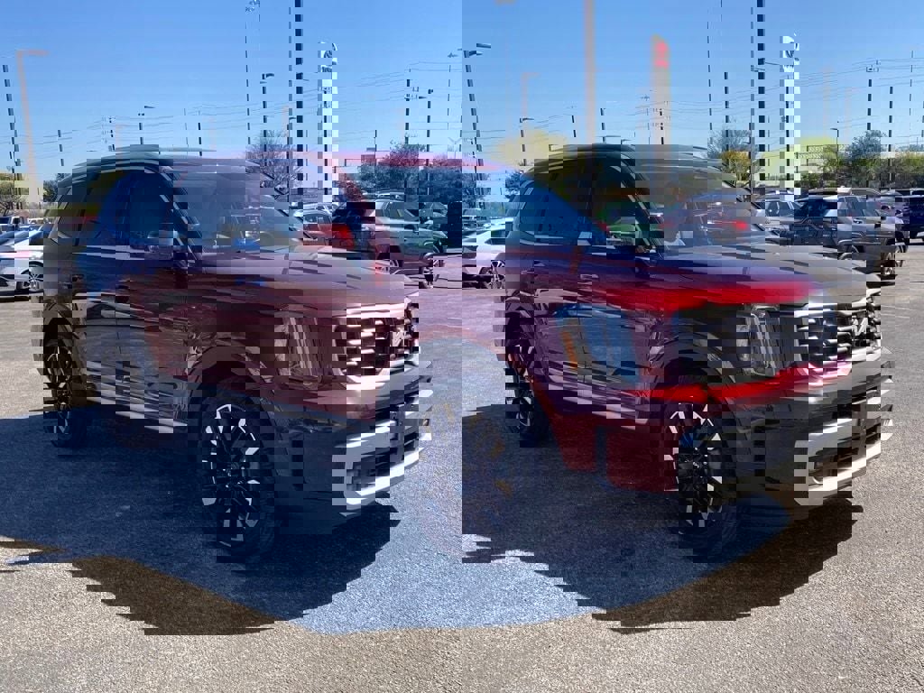 Used 2024 Kia Telluride SX image 3