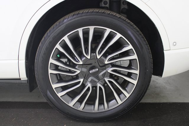 Used 2020 Lincoln Corsair Reserve w/ Equipment Group 201A image 28