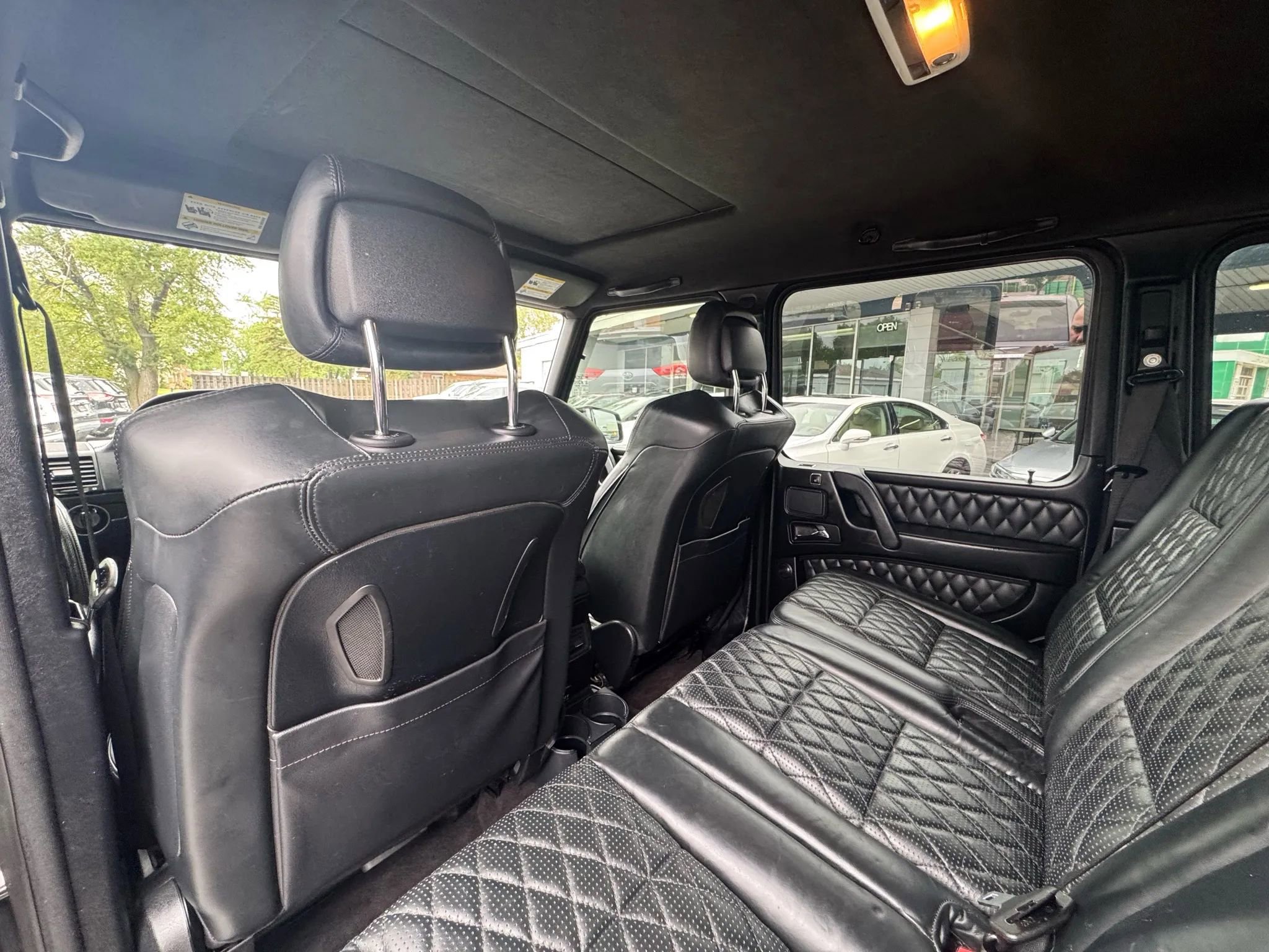 Used 2015 Mercedes-Benz G 63 AMG 4MATIC image 13