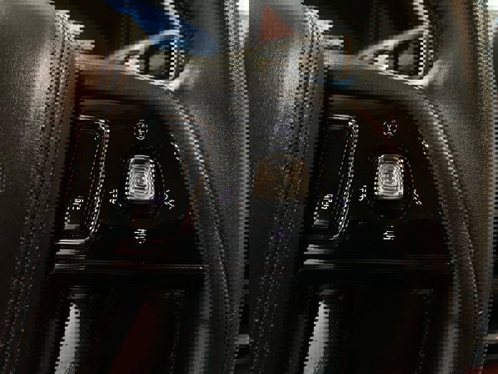 Used 2023 Lincoln Aviator Reserve w/ Equipment Group 201A image 22