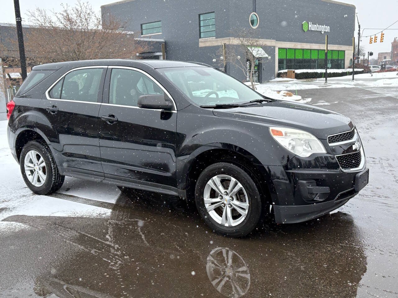 Used 2014 Chevrolet Equinox LS AWD/4WD image 7