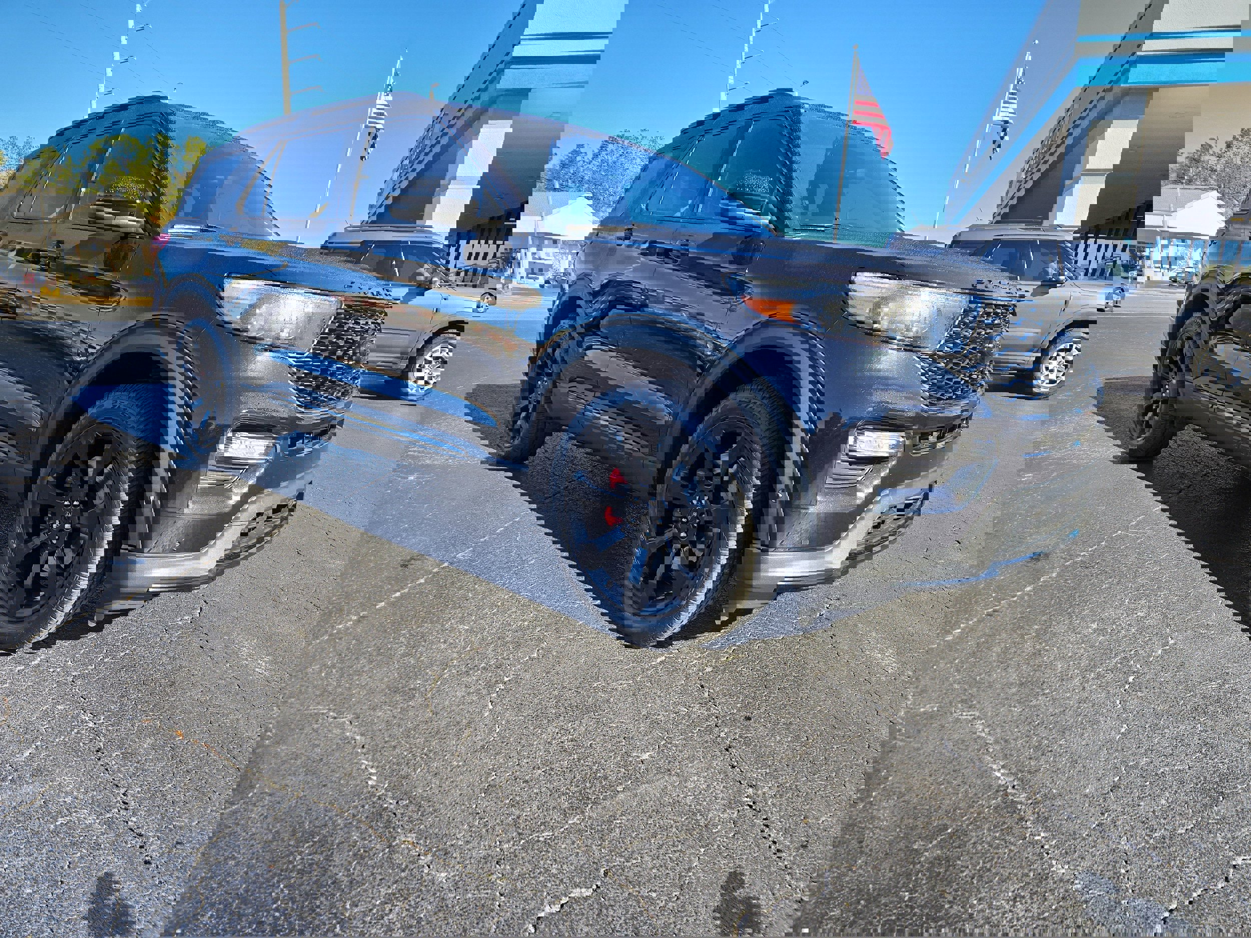 Used 2023 Ford Explorer ST w/ Equipment Group 401A image 2