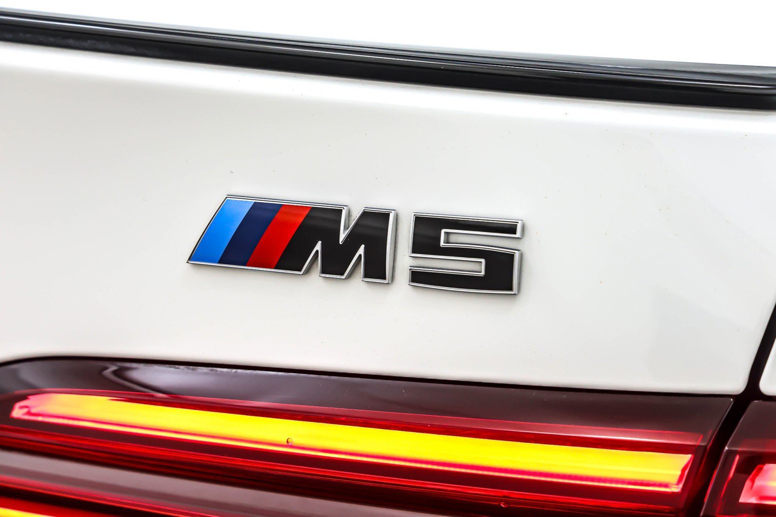 Used 2025 BMW M5 w/ Executive Package AWD/4WD image 9
