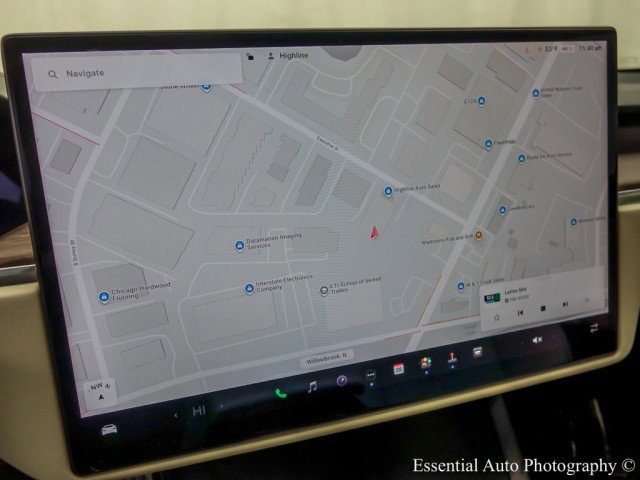 Used 2022 Tesla Model S image 18