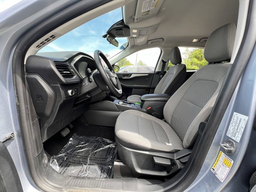 Certified 2022 Ford Escape SE w/ SE Sport Appearance Package AWD/4WD image 28