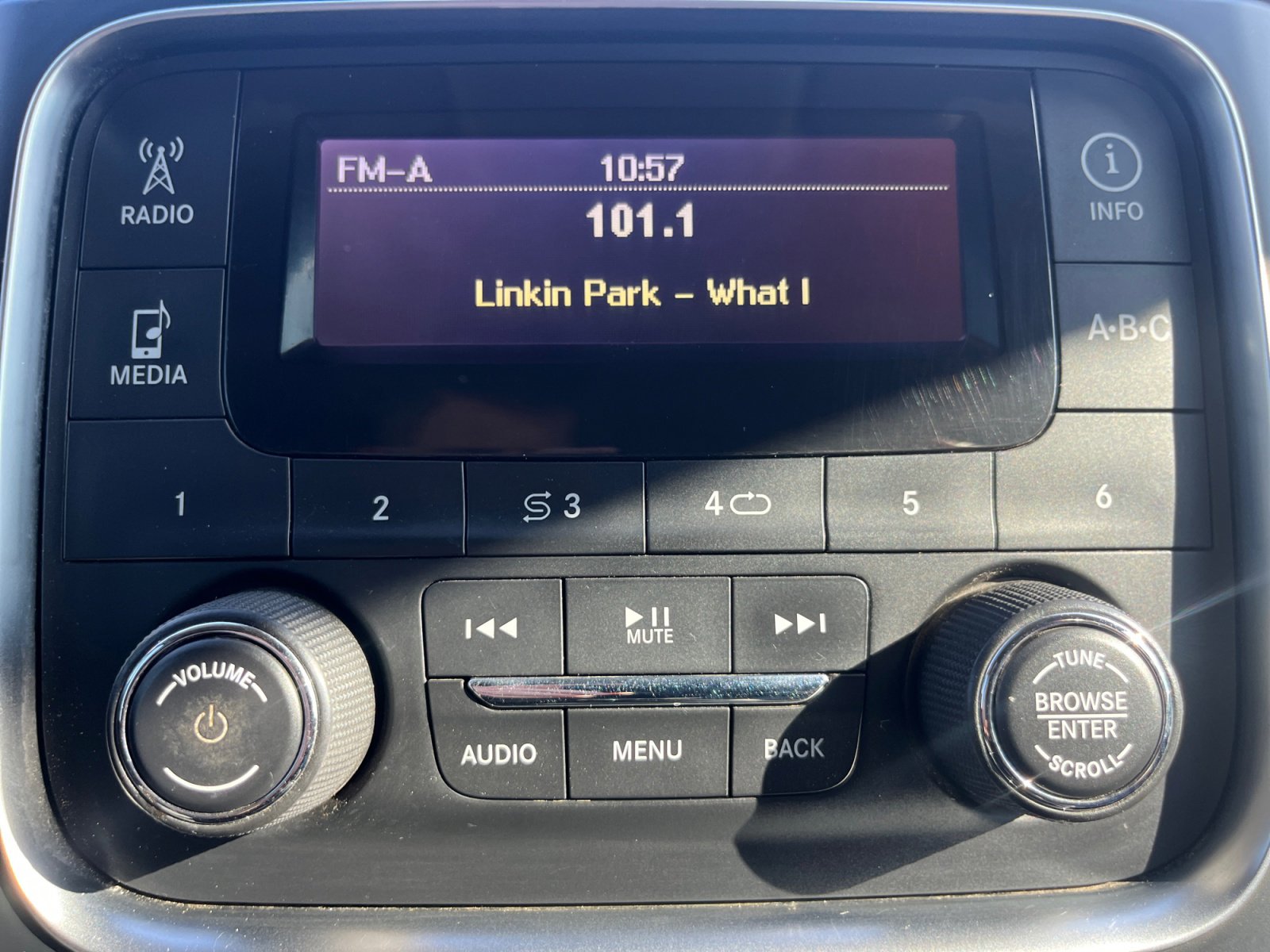 Used 2016 RAM 3500 Tradesman image 21