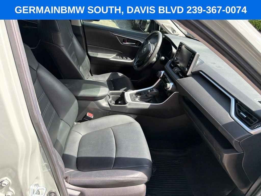 Used 2021 Toyota RAV4 XLE Premium FWD image 28