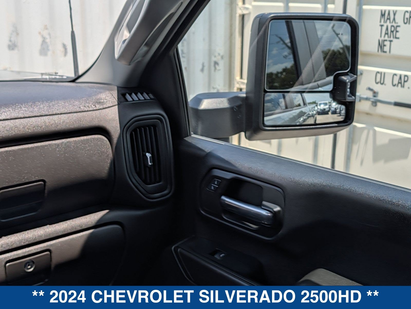 Used 2024 Chevrolet Silverado 2500 Custom w/ Custom Value Package AWD/4WD image 33
