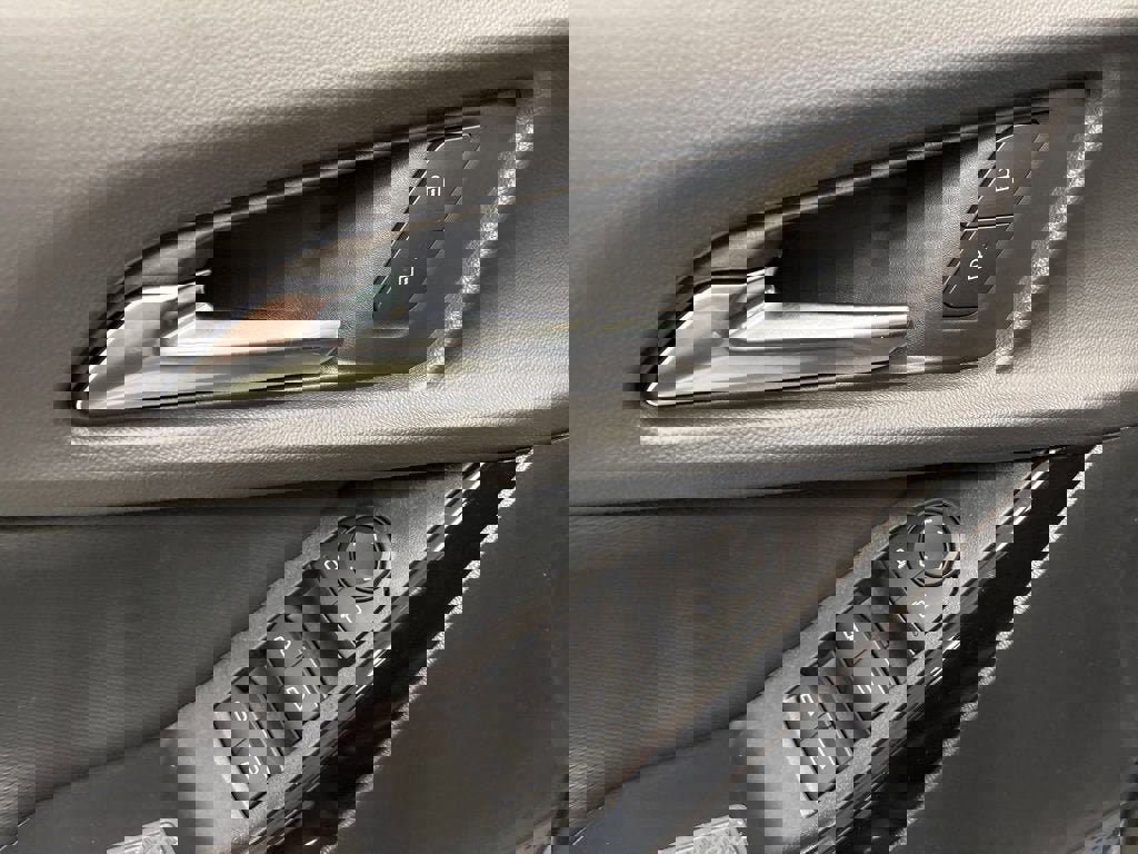 New 2026 Chevrolet Equinox LT w/ Convenience Package II image 14