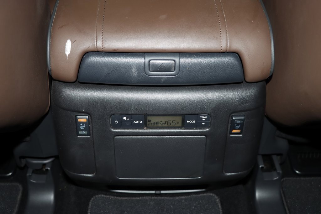 Used 2024 Nissan Armada Platinum w/ Captain's Chairs Package image 14