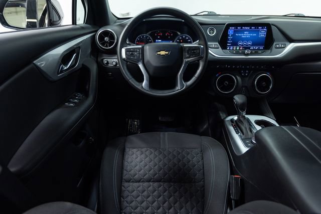 Used 2022 Chevrolet Blazer LT image 3
