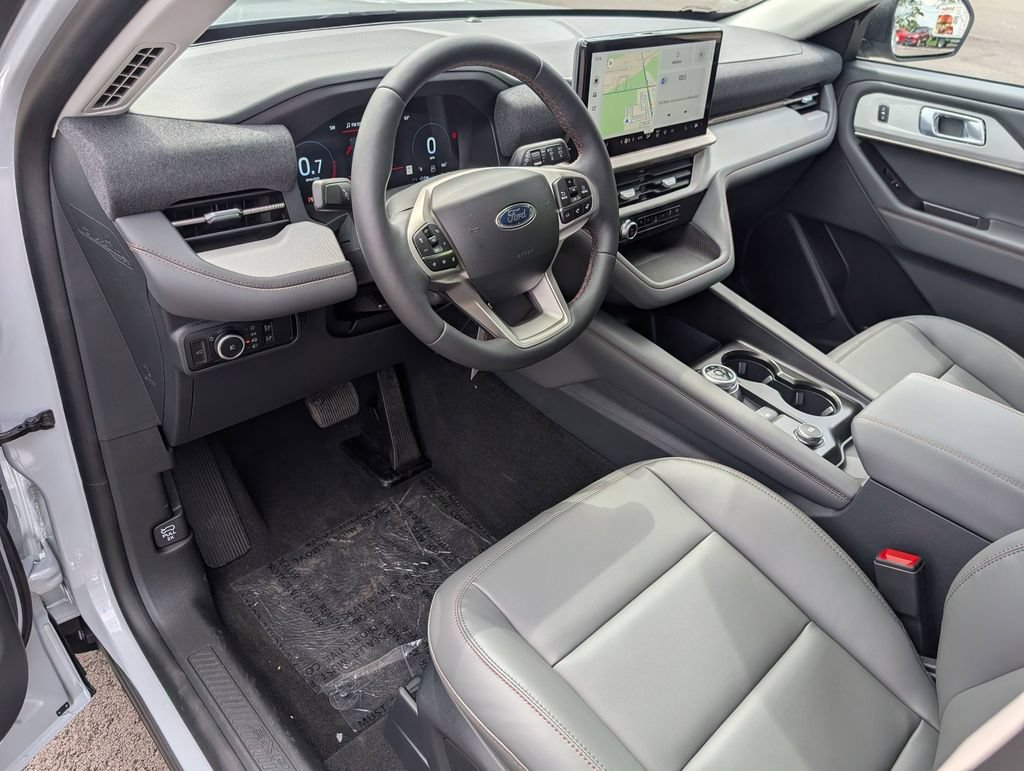 New 2026 Ford Explorer Active w/ Active Comfort Package AWD/4WD image 10